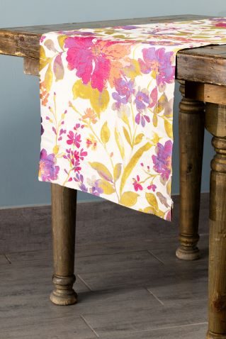 Specialty Romeo table runner